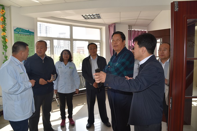 ���˴�ί��������ȫ����ҽ��ҽҩ��չ������е���