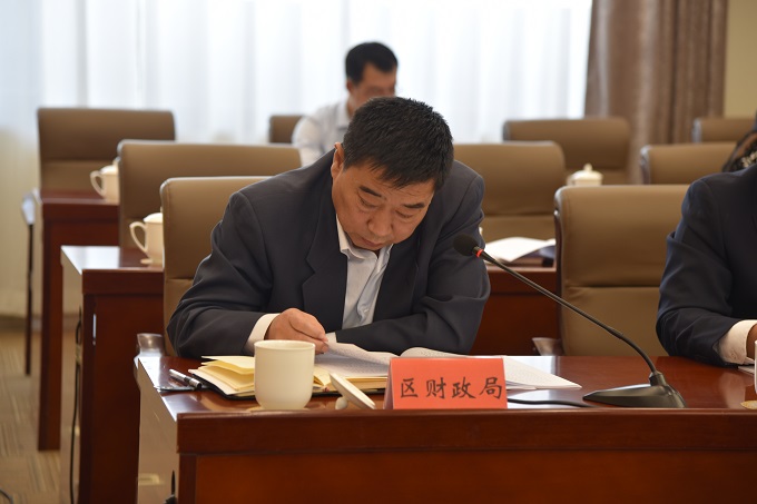 自治区督察组到我区就“推动人大工作系列决策部署”落实情况进行实地督查