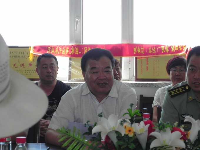 哈业胡同镇打不素村举行纪念建党95周年暨“两学一做”专题活动