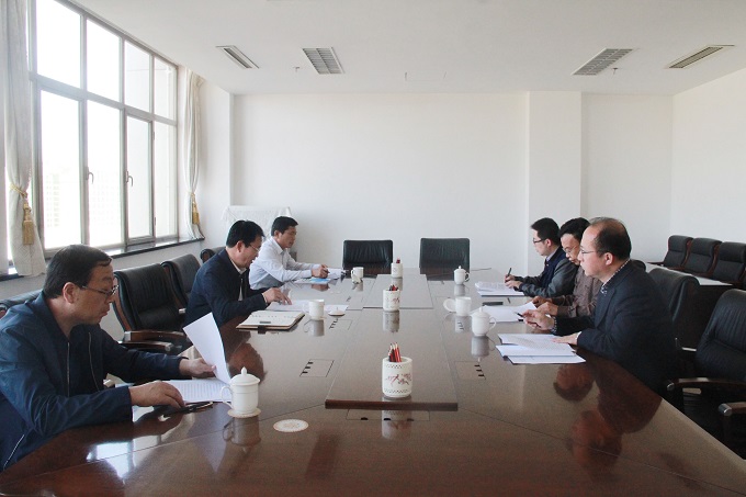 区人大常委会党组召开“两学一做”专题民主生活会