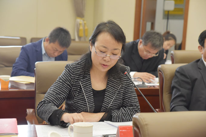 区人大召开十六届人大常委会第三十七次会议