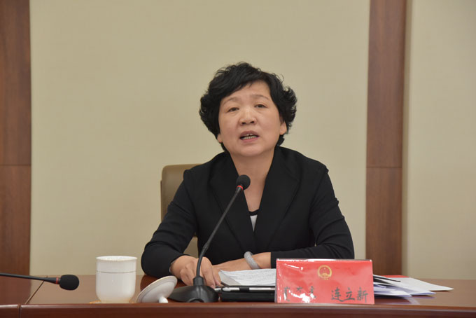 区人大召开十六届人大常委会第三十七次会议