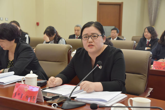 区人大召开十六届人大常委会第三十七次会议