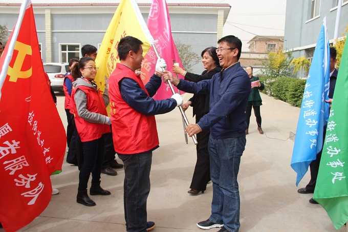 积聚人大正能量 代表服务在路上