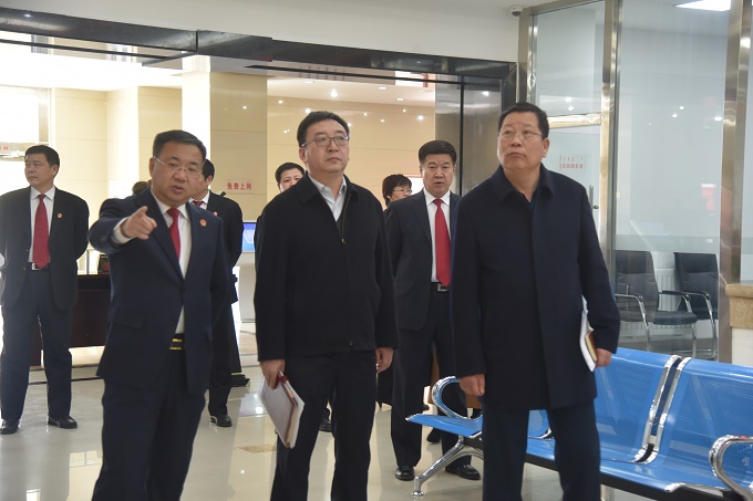 ���˴�ί����з�������Ժ����