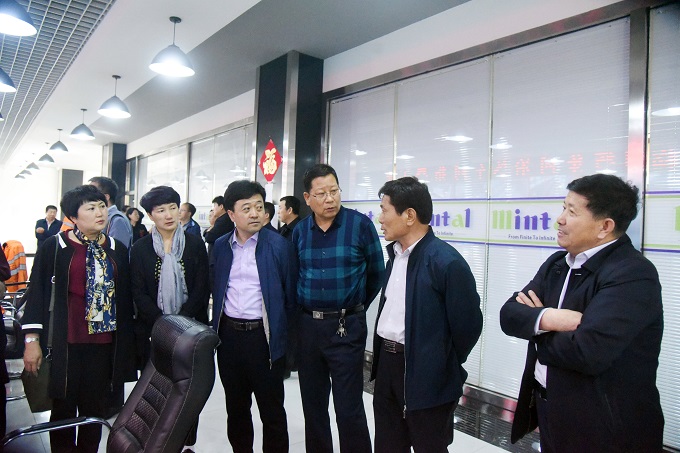 ���˴�ί����֯ȫ�������Ա�Ͳ����������弶�˴���������ص���Ŀ�Ӳ�͡����ᡱ����ѧϰ