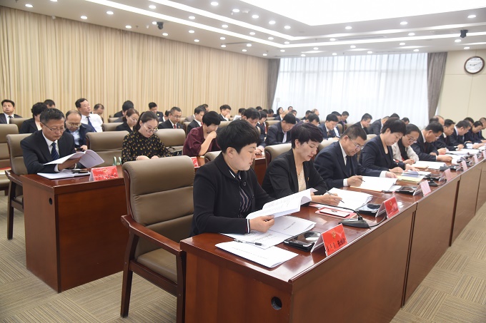 ��ʮ�߽��˴�ί���ٿ������λ���