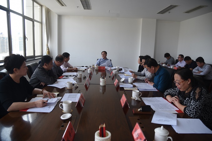 区十七届人大常委会召开第6次主任会议