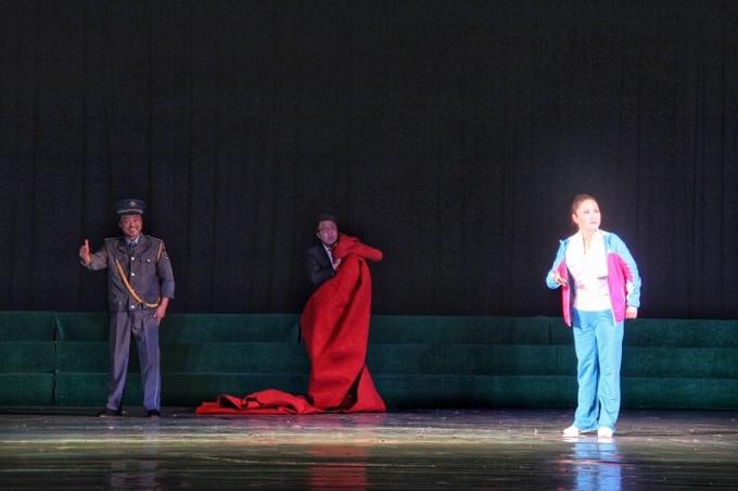 ���˴�������᳹��ʵ�������Ļ��Ų����� ��һ��һ������������е���